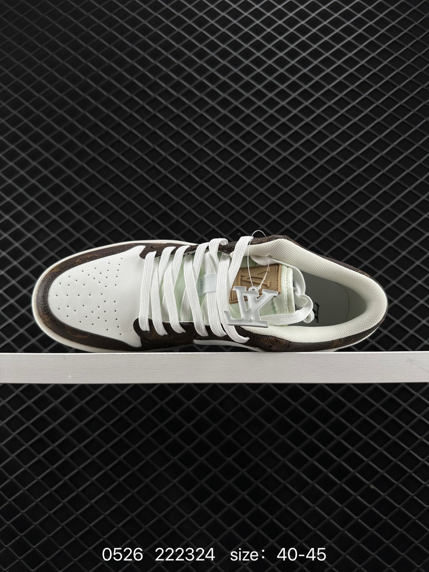 Louis Vuitton x Air Jordan 1